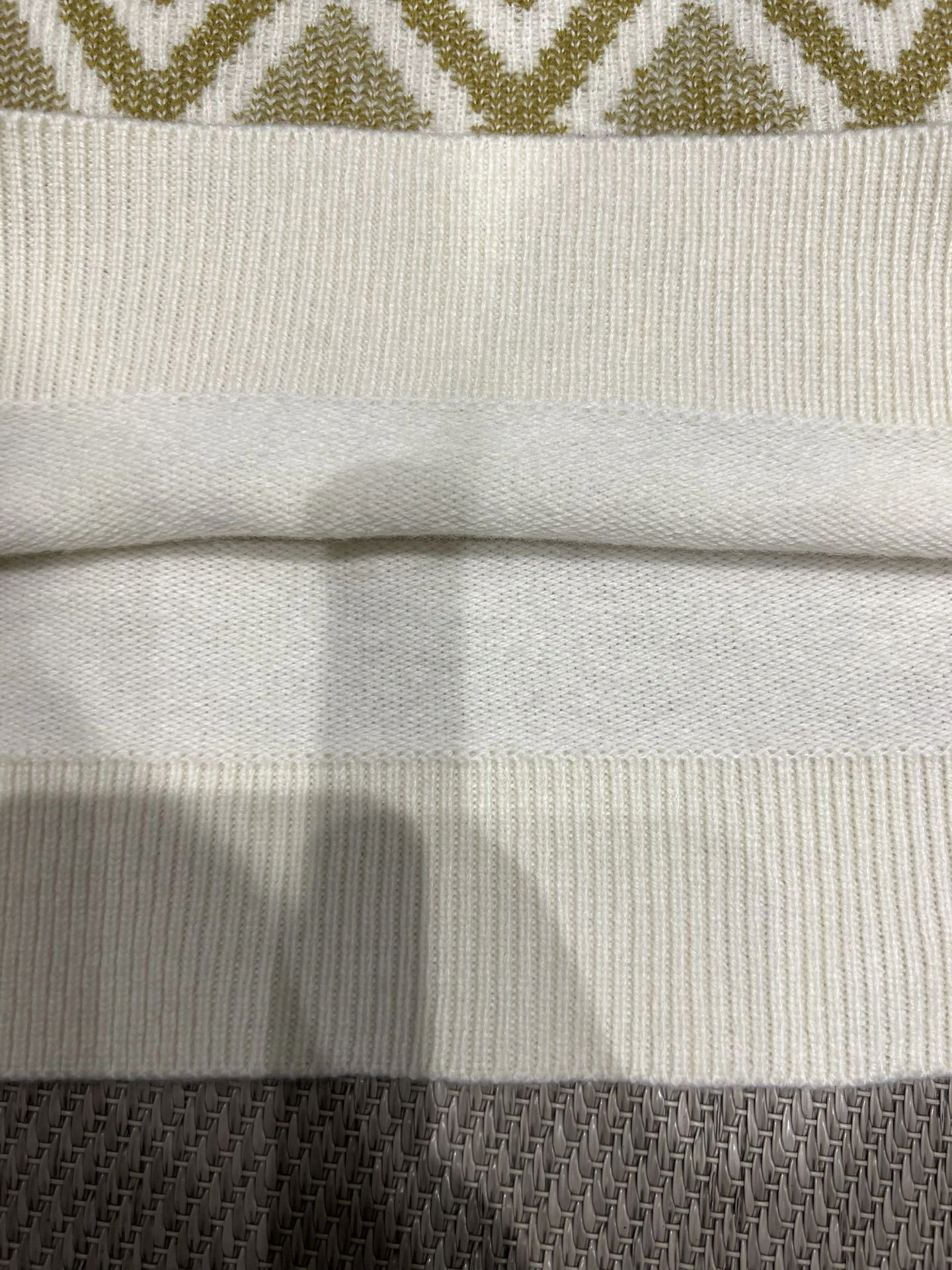 wg.luxury- 7o9385r embroidery wool item:E-F140I2752H